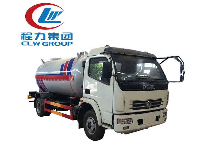 4X2 Dongfeng 3m3 Oil Tanker Trucks